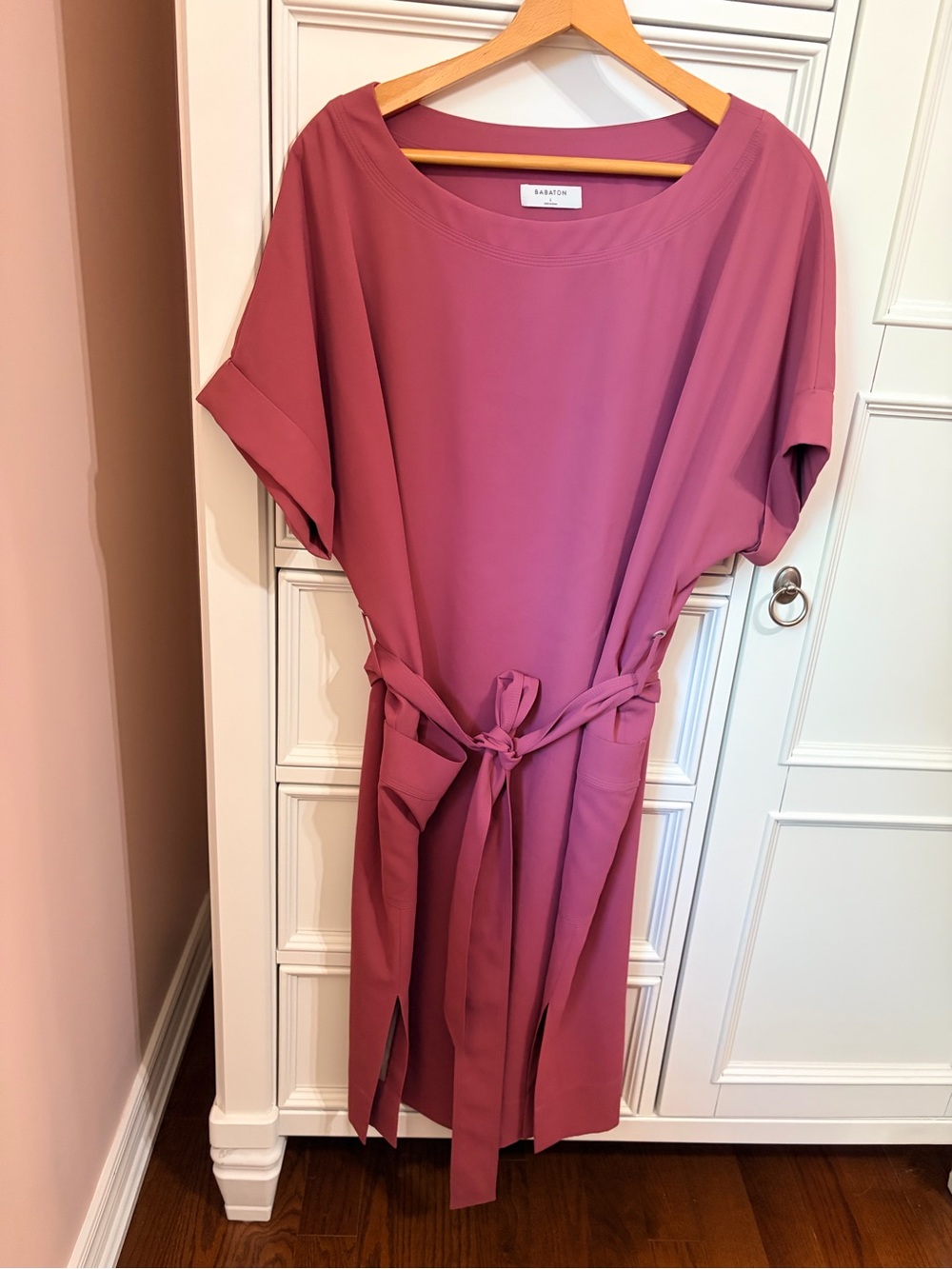 ARITZIA Babaton Rose-Mauve Tie-Waist Shift Dress, large